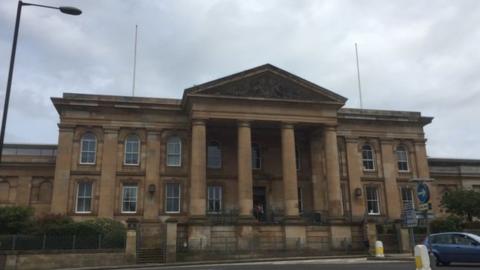 Dundee Sheriff Court