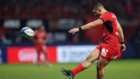 Toulouse's French fly-half Thomas Ramos