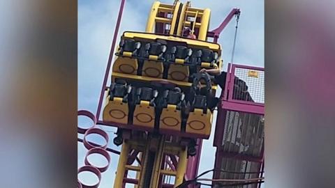 Rescue from stuck rollercoaster car in Southend