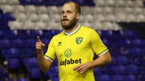 Teemu Pukki's 16th Championship goal of the season was his fifth in the Canaries' last four games