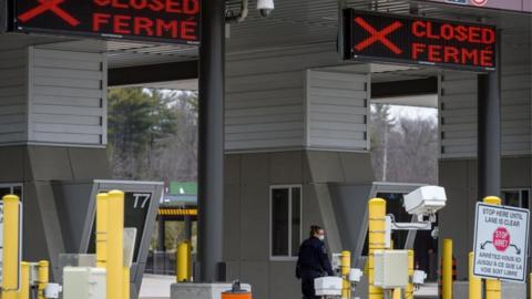 Canadian border checkpoint in Landsdowne, Ontario, 19 March