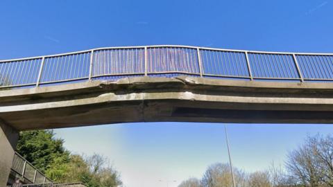 Elloughton footbridge