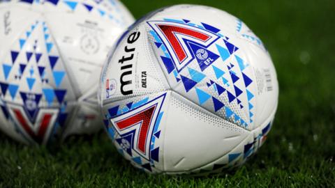 EFL match ball