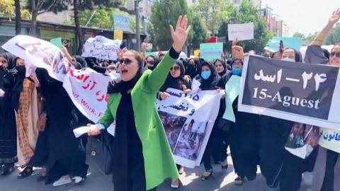 Female protesters in Kabul