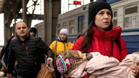 refugees arriving in Lviv