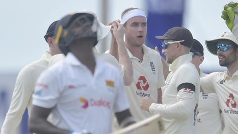 Stuart Broad celebrates wicket of Angelo Matthews