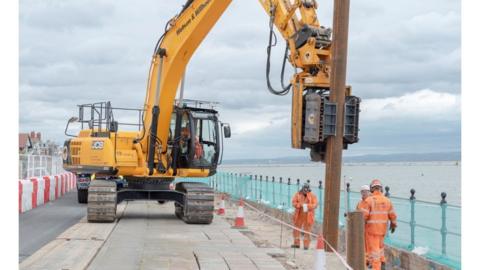 Construction at the sea wall