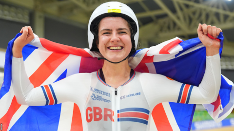 Daphne Schrager celebrates her victory at the Para-cycling Track World Championships in Rio de Janeiro