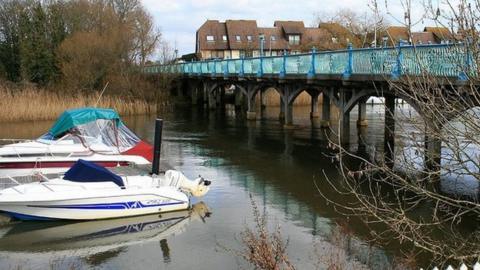 Tuckton Bridge