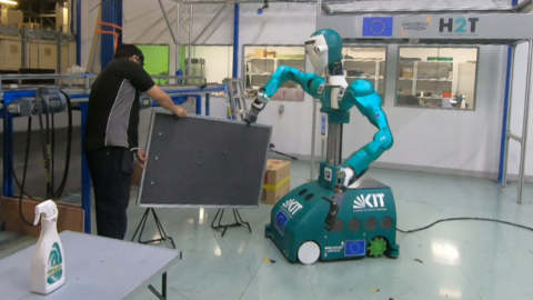 The Secondhand robot works with a maintenance technician