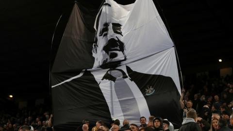 Rafael Benitez flag