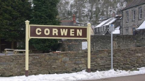 Old station sign in Corwen