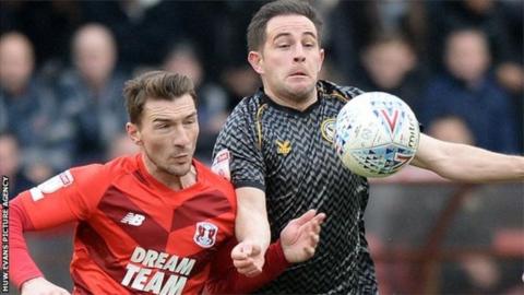 Leyton Orient v Casnewydd