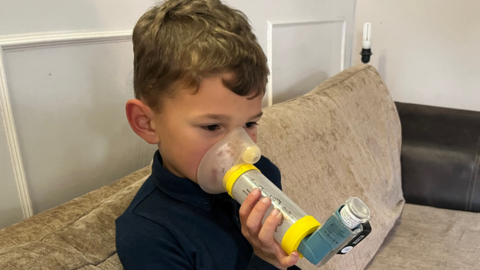 Oscar using inhaler