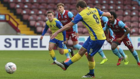 Stephen Gleeson scores a penalty for Solihull