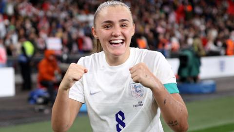 Georgia Stanway celebrating for England