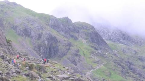 Fell runners en route to Snowdon summit finish line