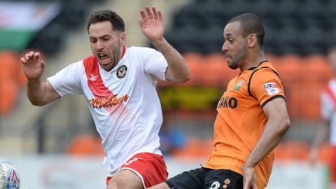 Barnet v Casnewydd