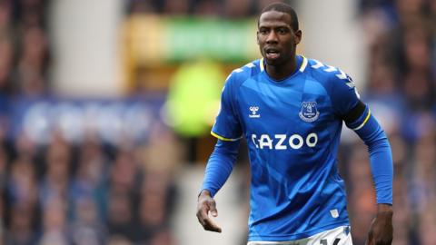 Abdoulaye Doucoure in action for Everton
