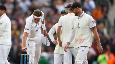 Stuart Broad messes with the bails