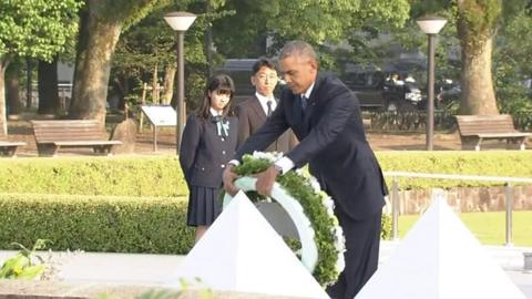 President Obama lays a wreath