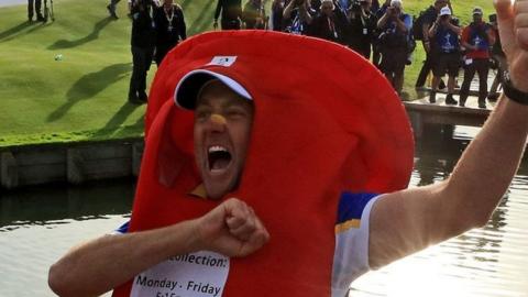 Ian Poulter in fancy dress as a pillar box at the 2018 Ryder Cup