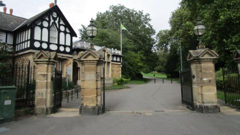 The entrance to the Arboretum