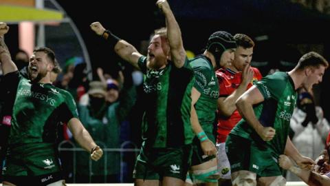 Connacht celebrate beating Munster