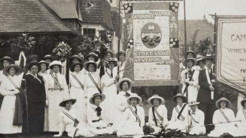 Cambridge University students on Suffrage march in 1908