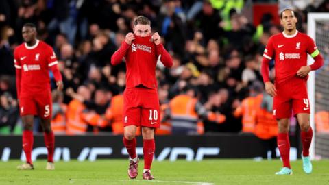 Liverpool looking dejected