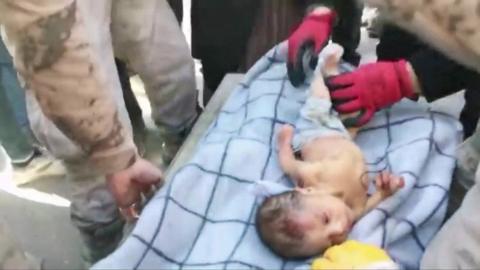 Baby is rescued in Hatay, Turkey
