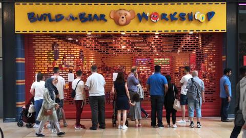 Build-A-Bear, Bullring