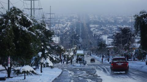 Area covered in snow in Santiago, Chile, 15 July 2017