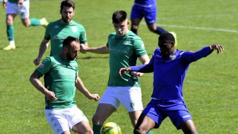 Guernsey FC v Chalfont St Peter