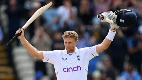 Joe Root celebrates