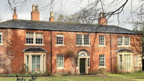 Red House Museum, Gomersal