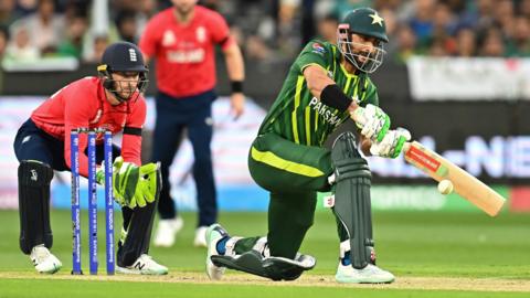 England wicketkeeper Jos Buttler and Pakistan batter Shan Masood