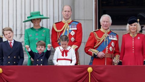 Royal Family on balcony