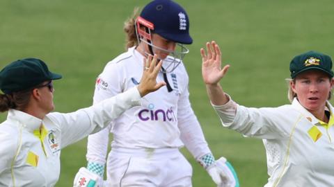 Australia celebrate the wicket of Tammy Beaumont