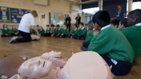 Children learn about CPR