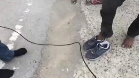 "You take it, you have far to go": BBC reporter gives his shoes to a migrant