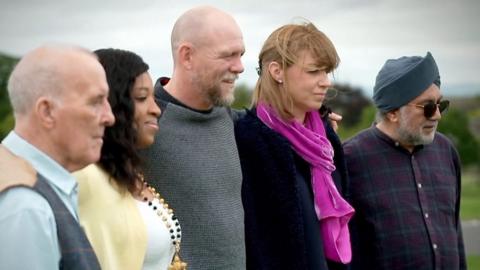 Mike Tindall with four people that have Parkinson's disease