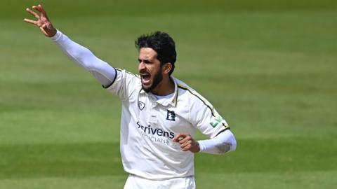 Hasan Ali appealing to the umpire during a match for Warwickshire