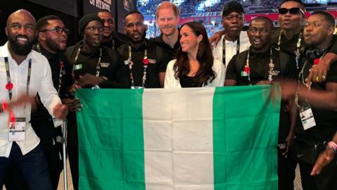 Prince Harry and Meghan Markle with the Nigeria Invictus Games delegation in Dusseldorf