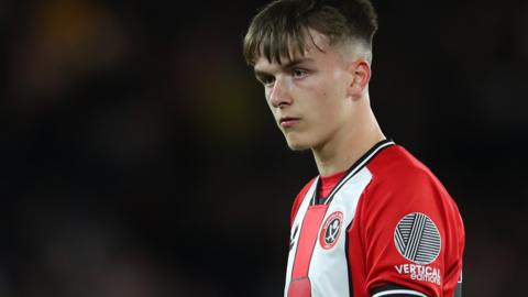 Louie Marsh in action for Sheffield United