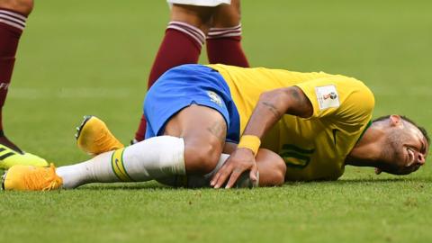 Neymar appeared injured during the victory over Mexico