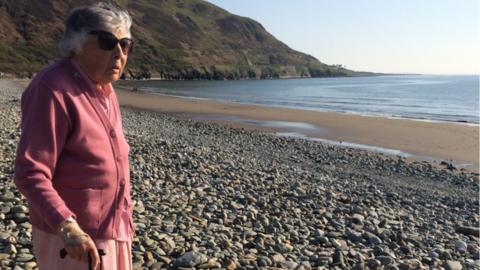 Joyce Currie at Fairbourne beach