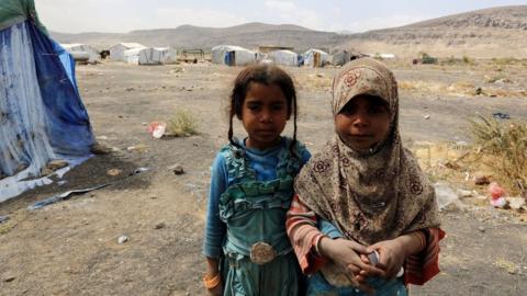 Two sisters in Dharwan camp