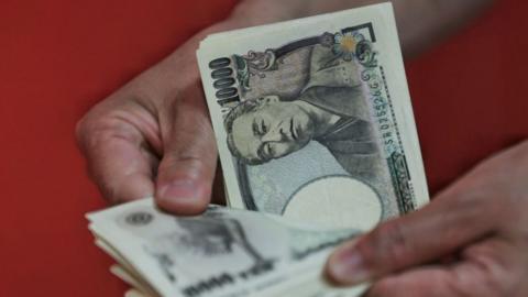 US Dollar (USD) Latest Exchange Rate & News - BBC News