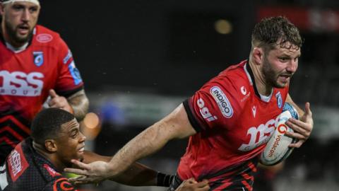 Cardiff flanker Thomas Young